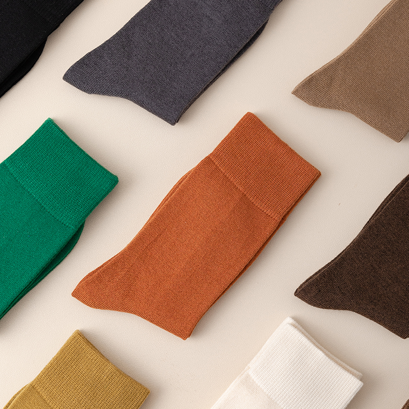 Mulieres solidum color vitulus socks medium